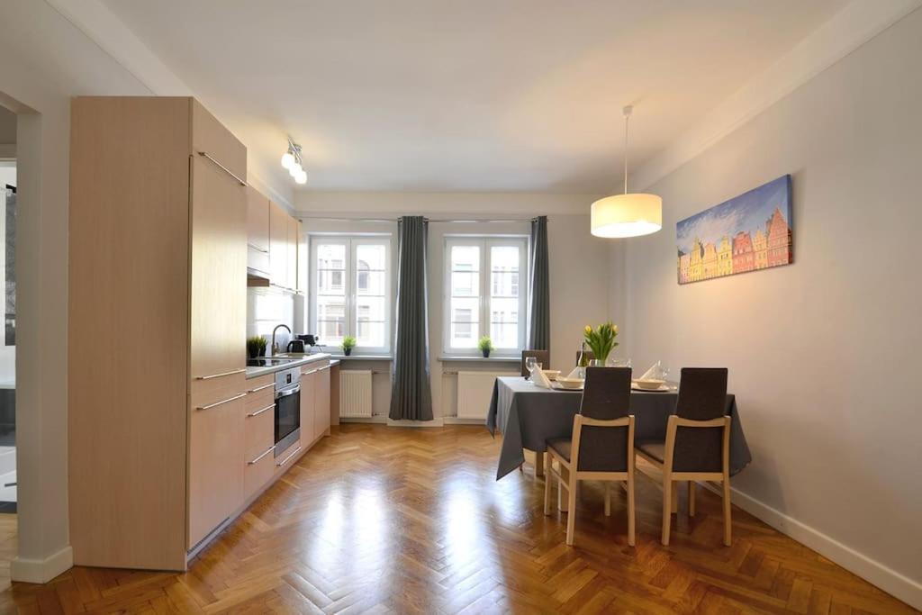 Z Apartment On Town Hall - Rynek Ratusz - 2 Rooms Вроцлав Экстерьер фото