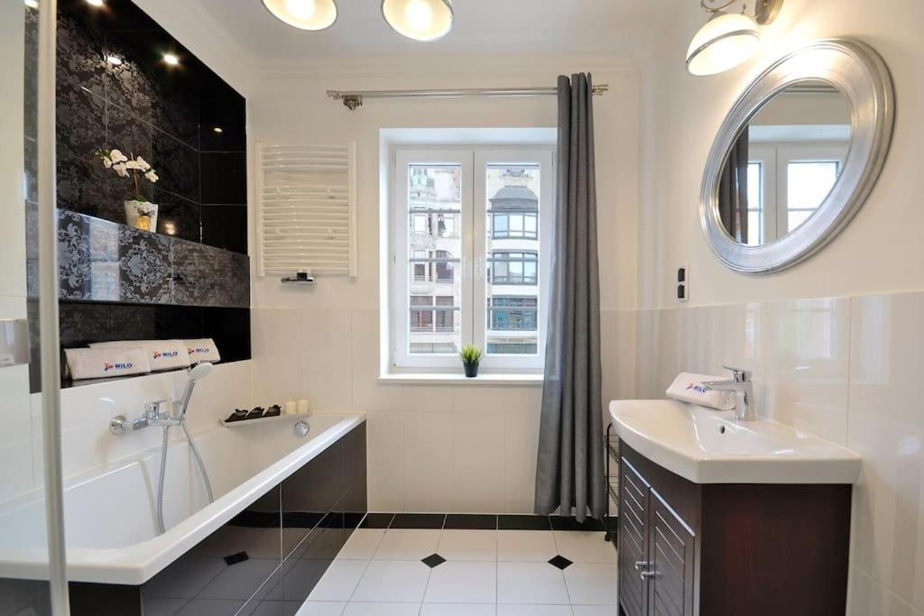 Z Apartment On Town Hall - Rynek Ratusz - 2 Rooms Вроцлав Экстерьер фото