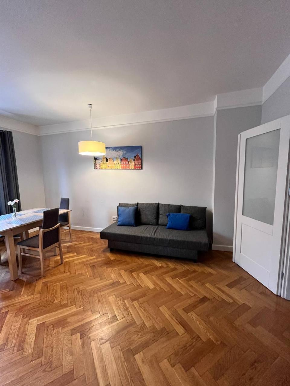 Z Apartment On Town Hall - Rynek Ratusz - 2 Rooms Вроцлав Экстерьер фото
